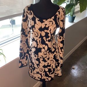 Gianni Bini long sleeve knit dress